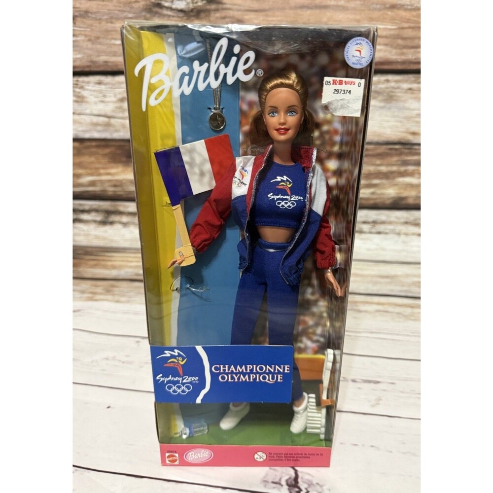 2000 Sydney  Olympic Fan Barbie Doll 1999 Mattel 26053 New